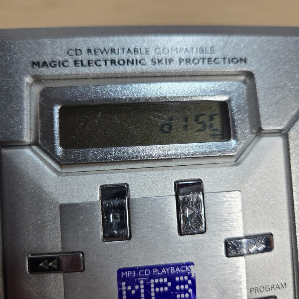 Philips EXP103 eXpanium Portable MP3-CD Player with 45-Second Anti-Skip