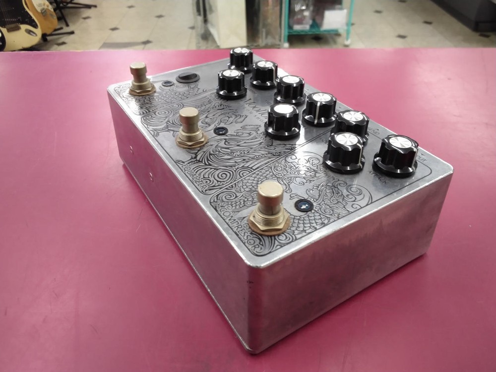 MOOLLON CUSTOM SHOP 3PLUS Guitar Effector Limiter Compressor Good
