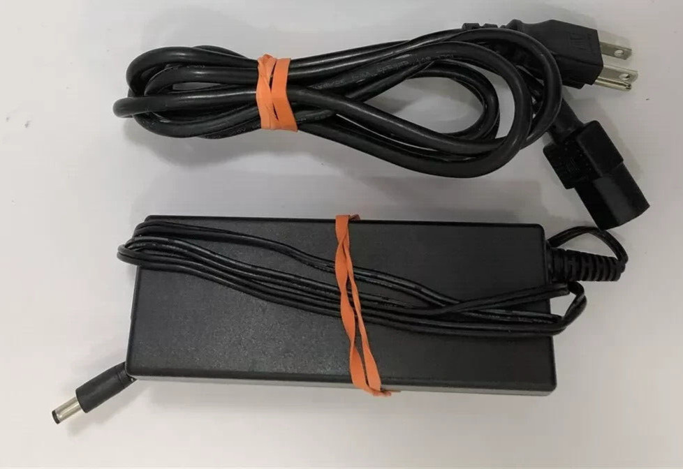 Codi A01200 USB-C Dual 4K Universal DisplayLink Docking Station w AC Adapter