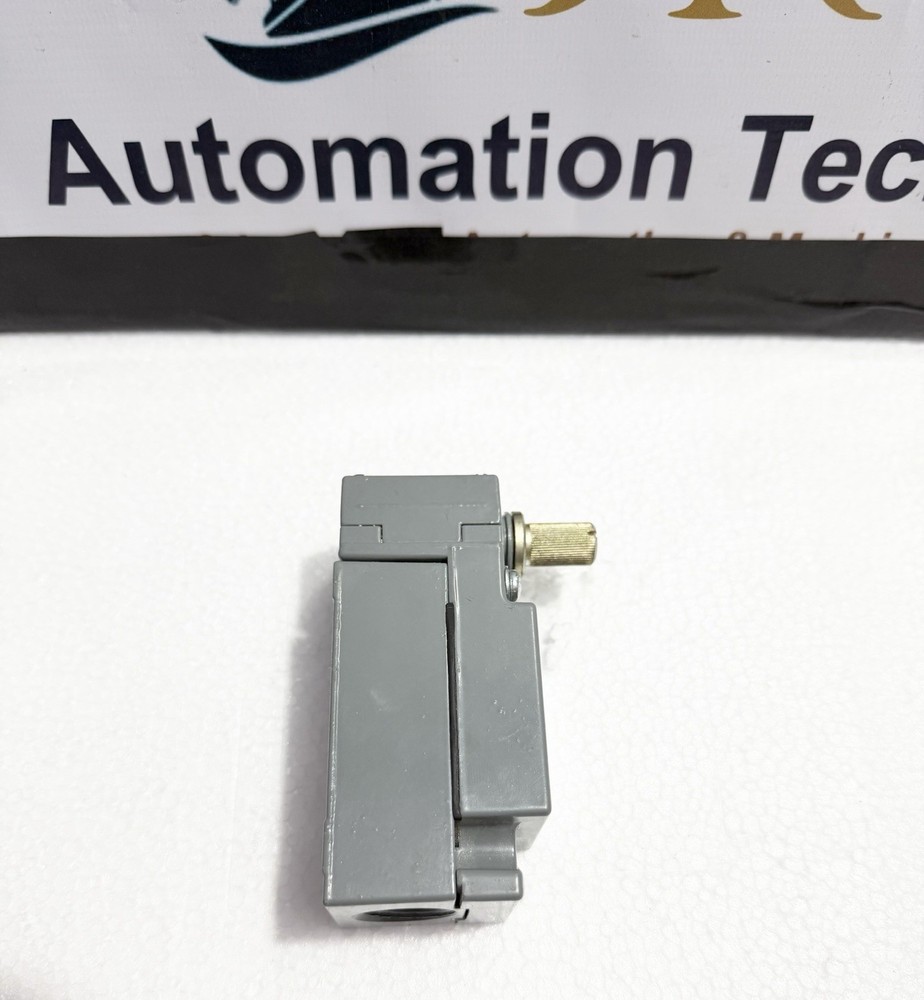 | NEW WITHOUT BOX | SQUARE D LIMIT SWITCH SER . A 9007C54B2