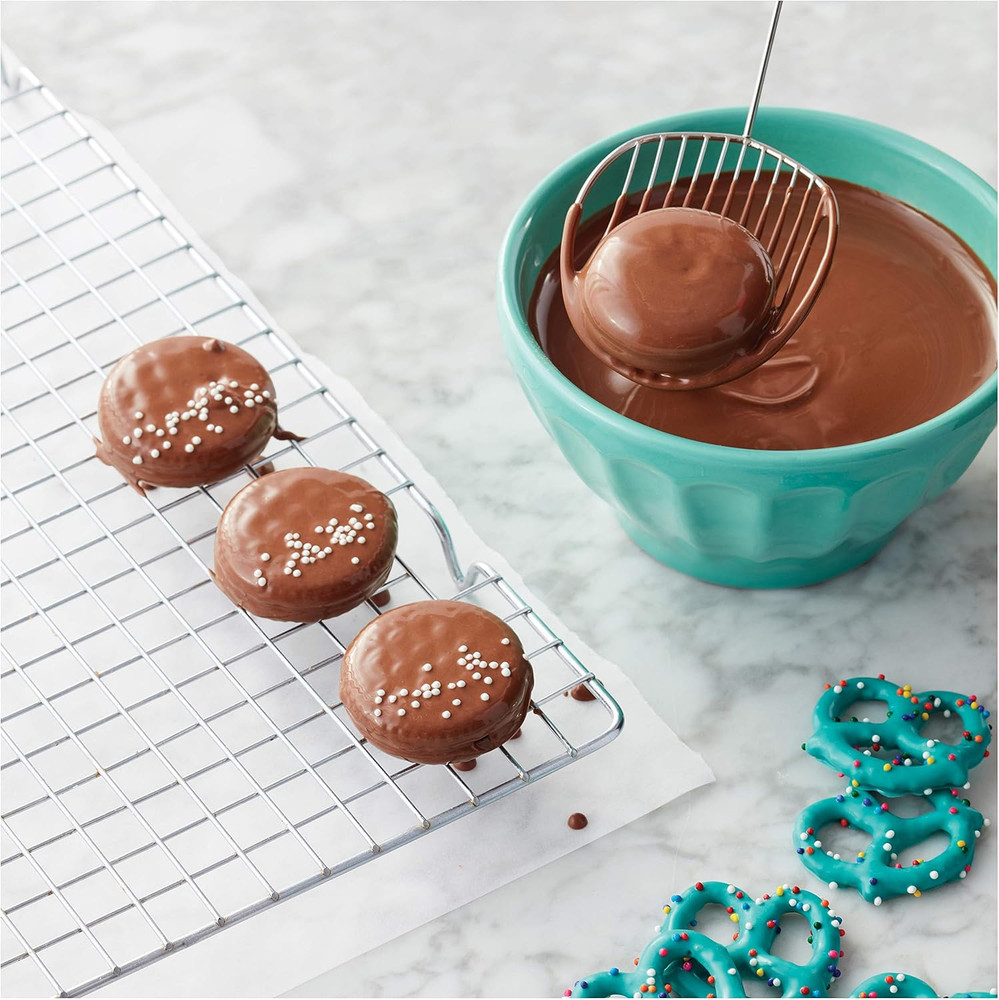 Candy Melts Candy Dipping Scoop