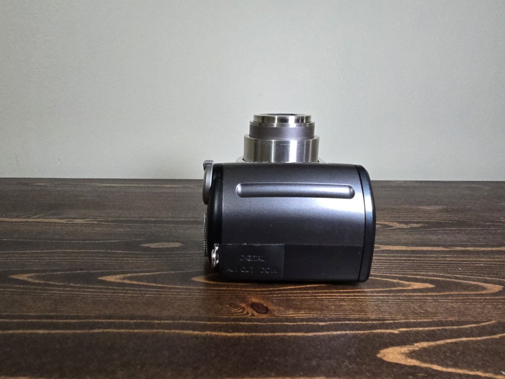 Canon PowerShot A640 10MP Digital Camera Complete Bundle *Tested & Working*