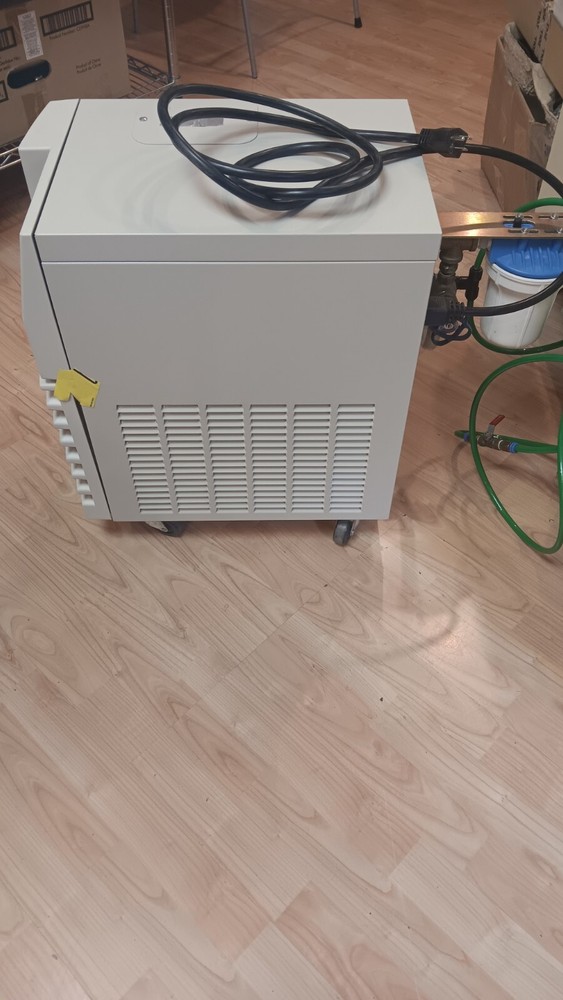 LYTRON RC006G03BB2M152 Recirculating Refrigerated Lab Chiller/Cooler
