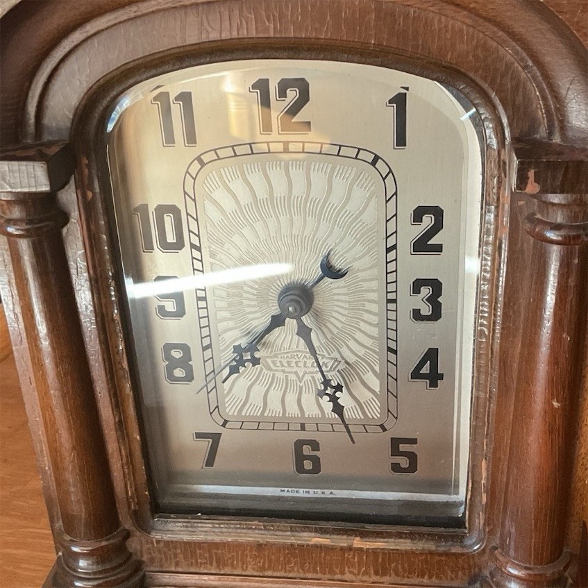 Harvard Eleclok mantel clock