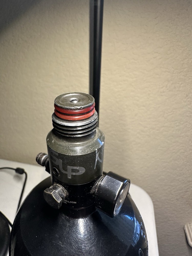 Ninja Flat Bottom Compressed Air Tank w/ Adjustable Regulator - 48/3000