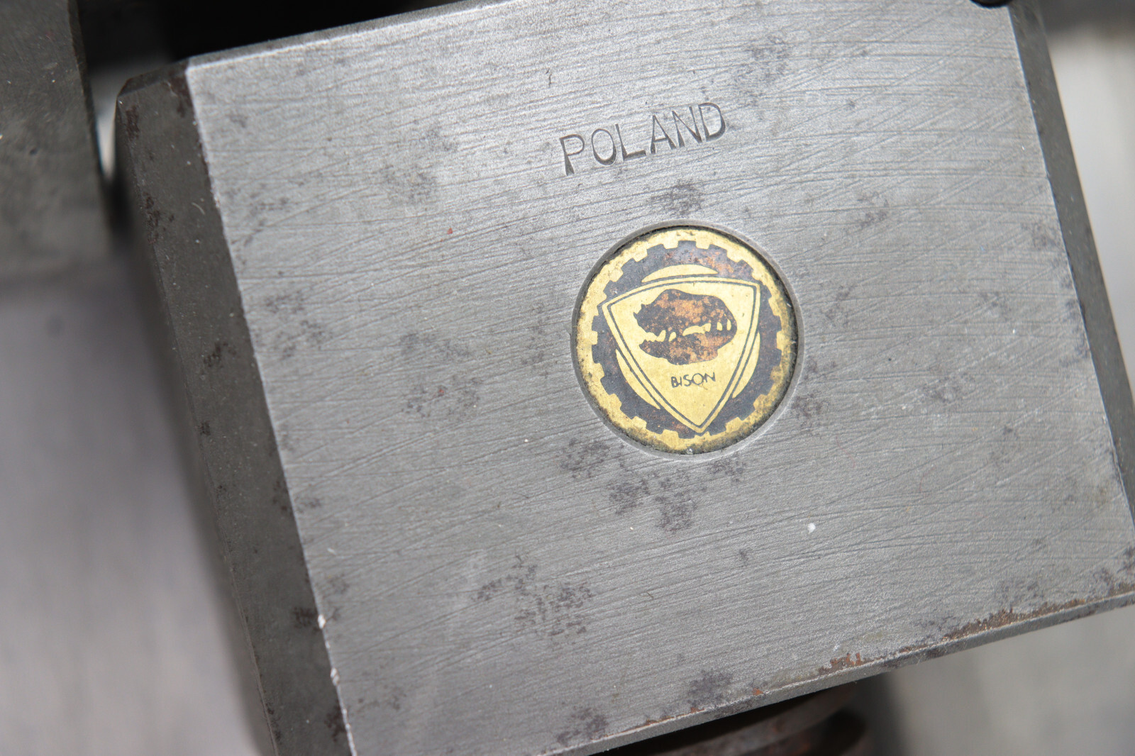 BISON 7-223-085 8" MILLING MACHINE VISE 6566-200-535/2250-1 LOC5257