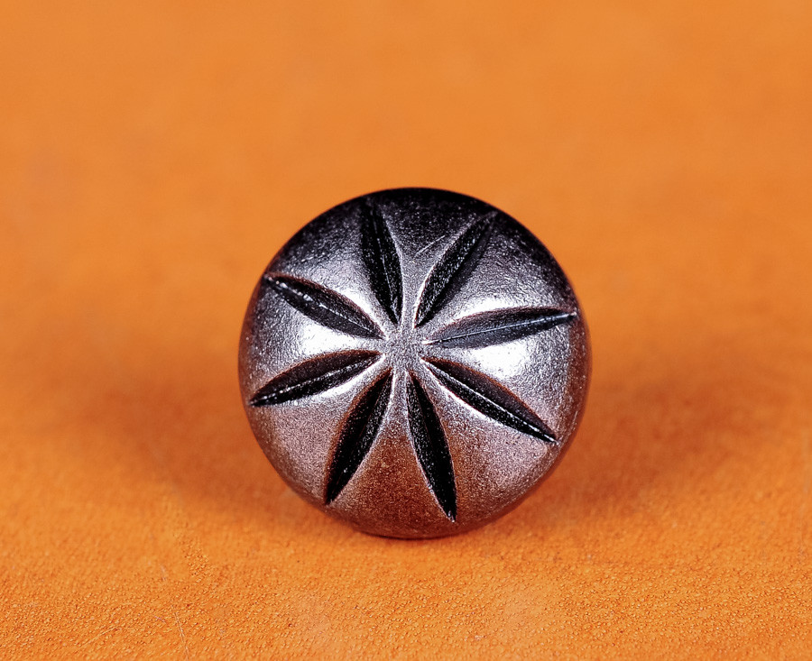 30pc HANDMADE LEATHER CRAFT FLORAL ENGRAVED Silver CONCHOS RIVET STUD RIVETBACK