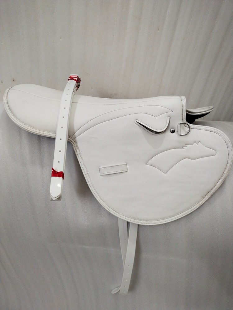 White Synthetic Race Exercise Tack Saddle Light Weight With Stirrup & Strap.