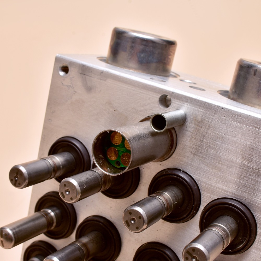 Ford Edge Lincoln MKX ABS Anti-Lock Hydraulic Unit Motor CT43-2C405-AB