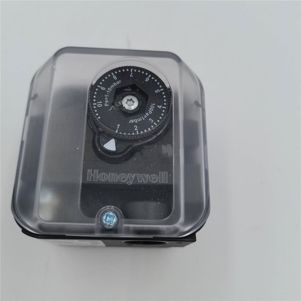 1pcs Krom Schroder Pressure Switch DG10U-3