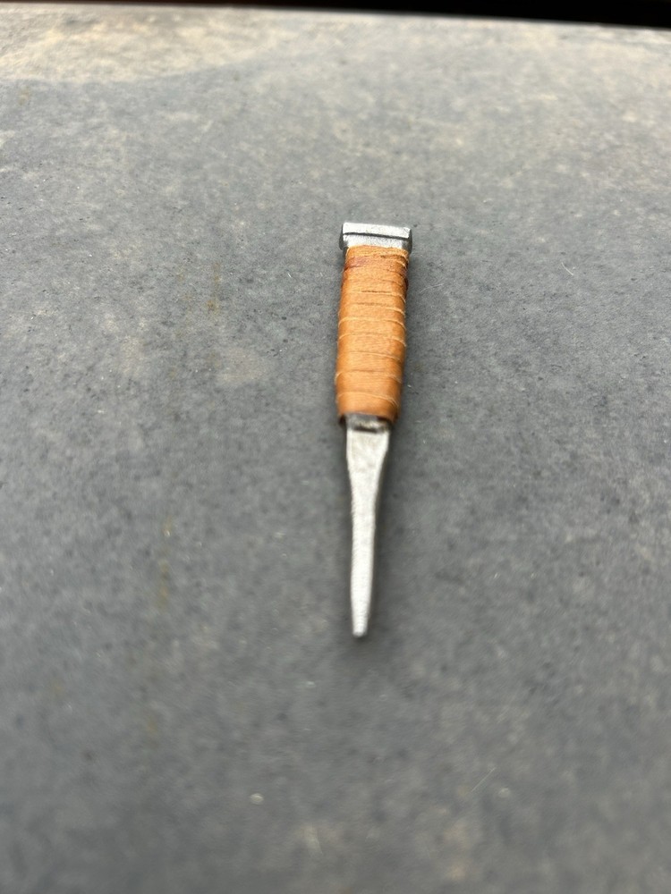 Custom Handmade 1 Prong Divot Tool