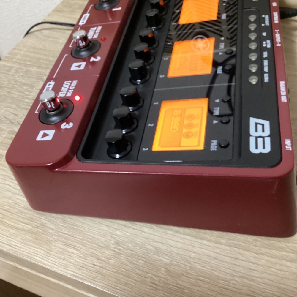 ZOOM B3 bass multi-effector