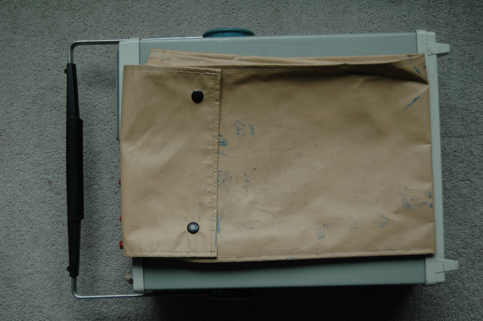 Tektronix 2235 AN/USM488 100MHz Two Channel Oscilloscope, Two Probes, Power Cord