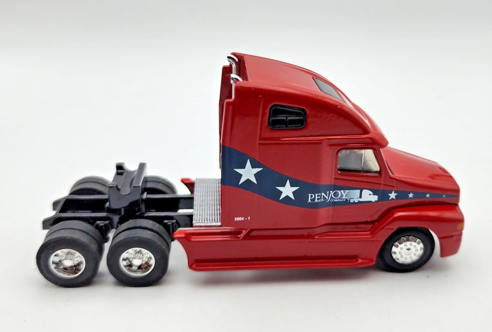 Penjoy 1:64 Freightliner Tandem Semi with Sleeper. Red