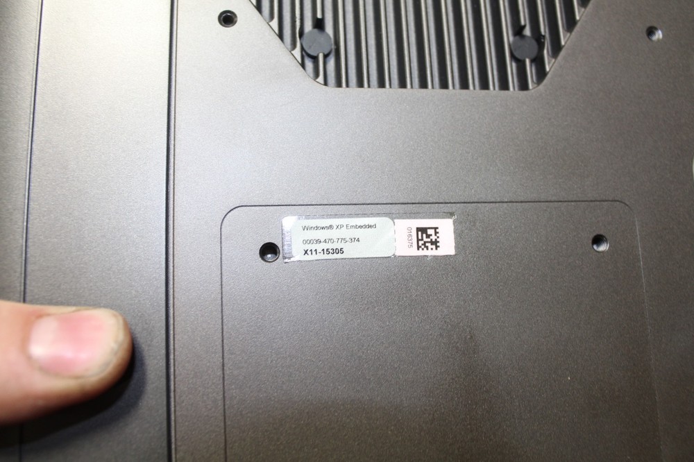 AIS 10.4" Rugged Tablet PC Model RT10IA8M-U1/LC Windows XP