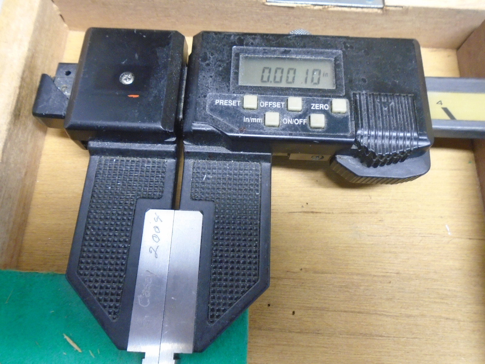 Mitutoyo ABSOLUTE 552-313 0-24 INCH CALIPERS