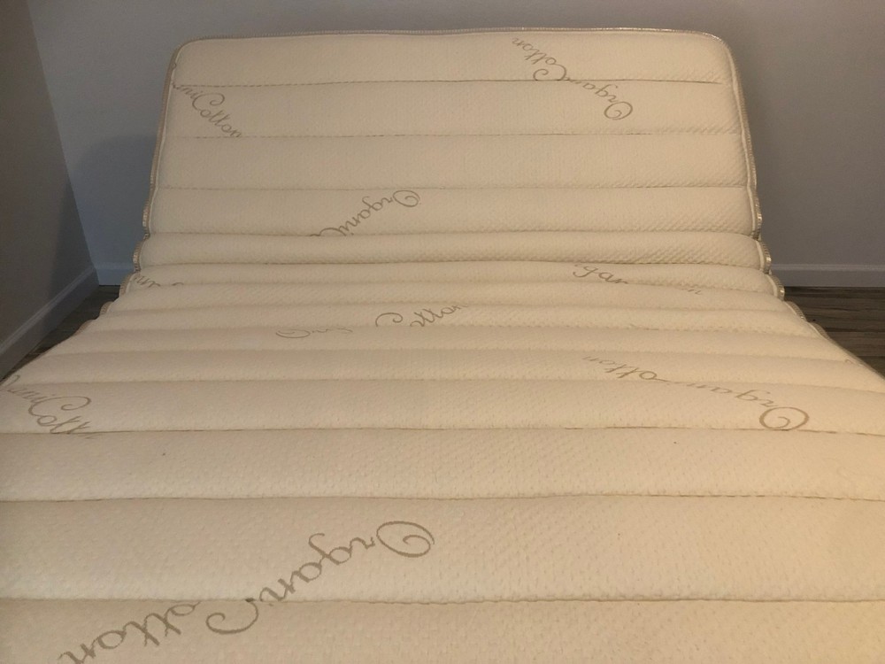 Split Queen Massaging Zero Clearance Adjustable Bed & 13" Latex Mattresses