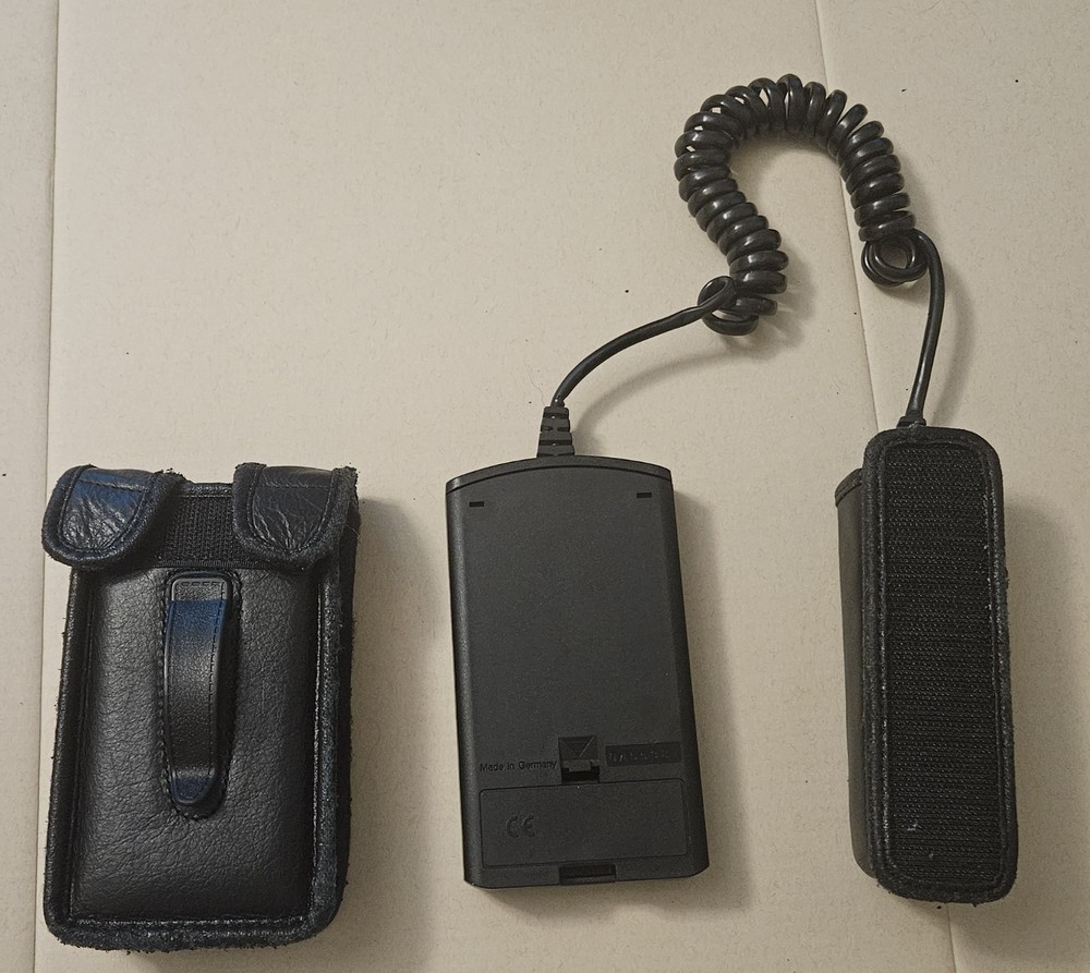 Gossen Mavolux 5032C Professional Light Meter w/ Sensor & Case – Tested Working