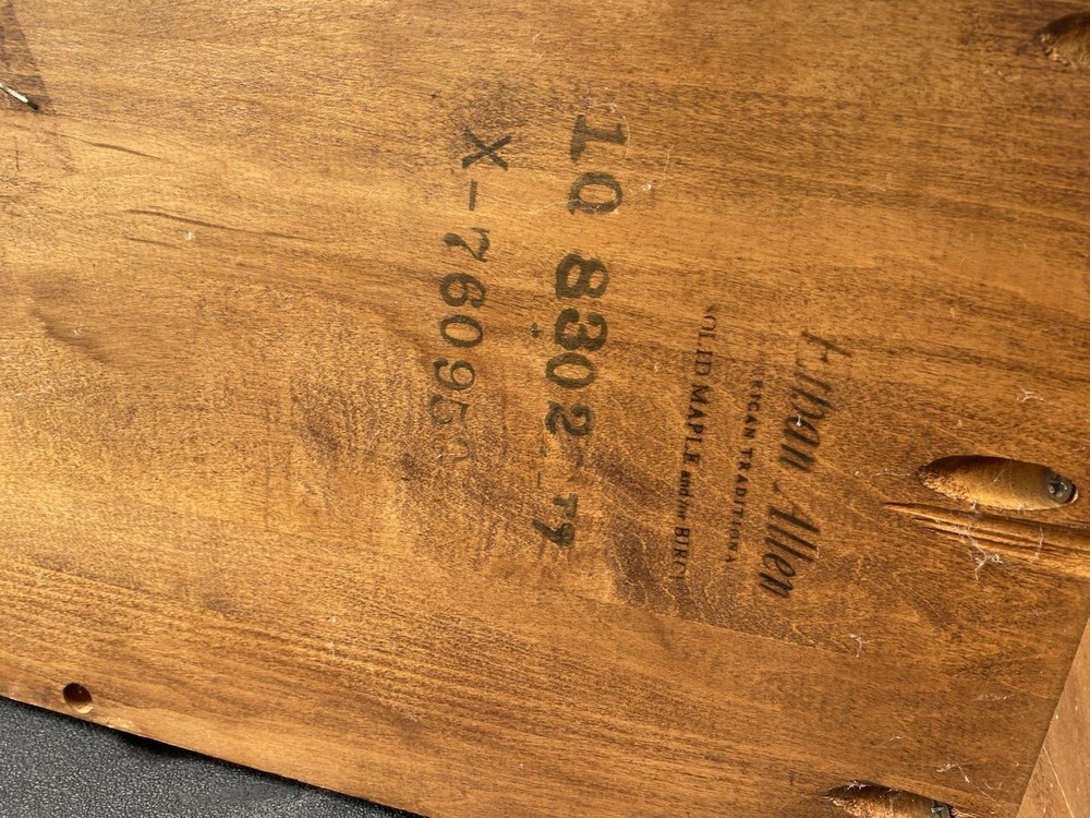 Ethan Allen Heirloom Maple Nutmeg End Table