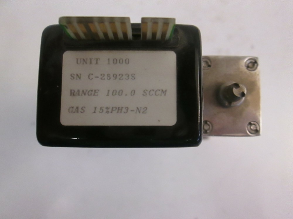 Unit UFC-1000 Mass Flow Controller MFC, 15%PH3-N2, 100 SCCM