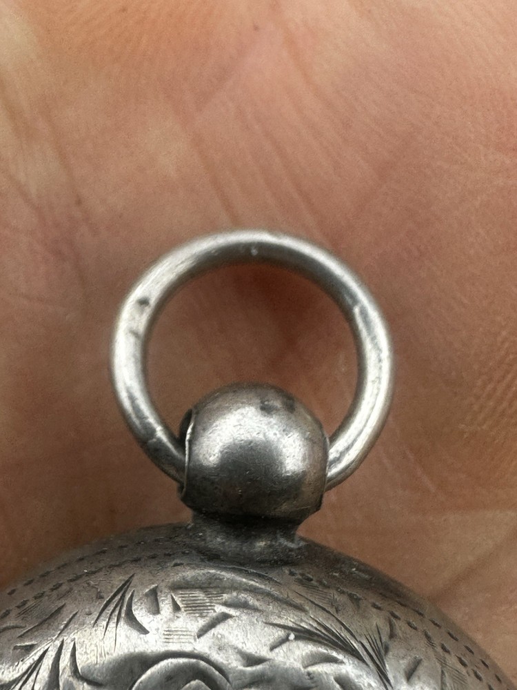 Antique Solid Silver Hallmarked Sovereign Single Side Opening Case