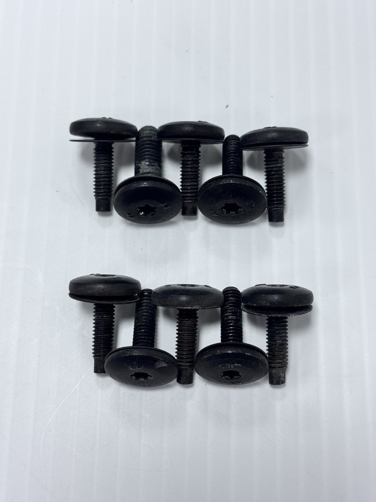 🚘 (10) BMW E90 E91 E65 E66 E60 M5 E63 M6 E64 750i headlight radiator screw bolt