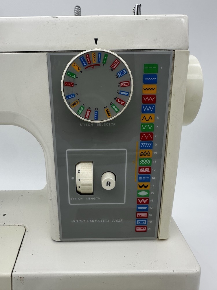 Nelco Vintage Simpatica 4102F Sewing machine - EUC