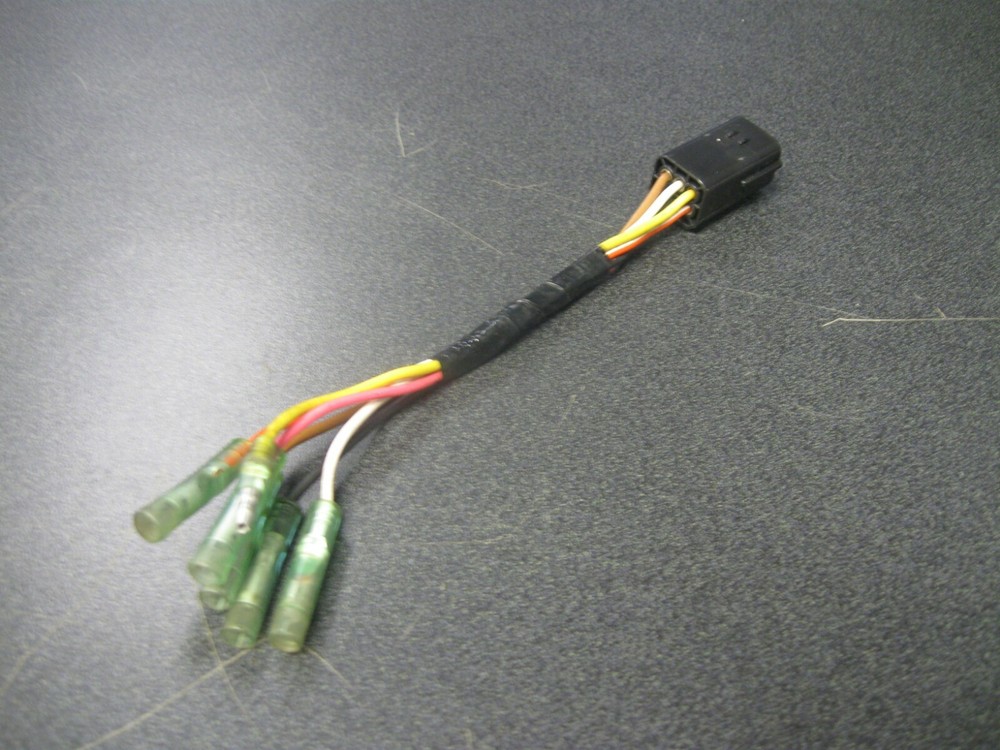 Suzuki Outboard Adapter 6 Pin BIN0364