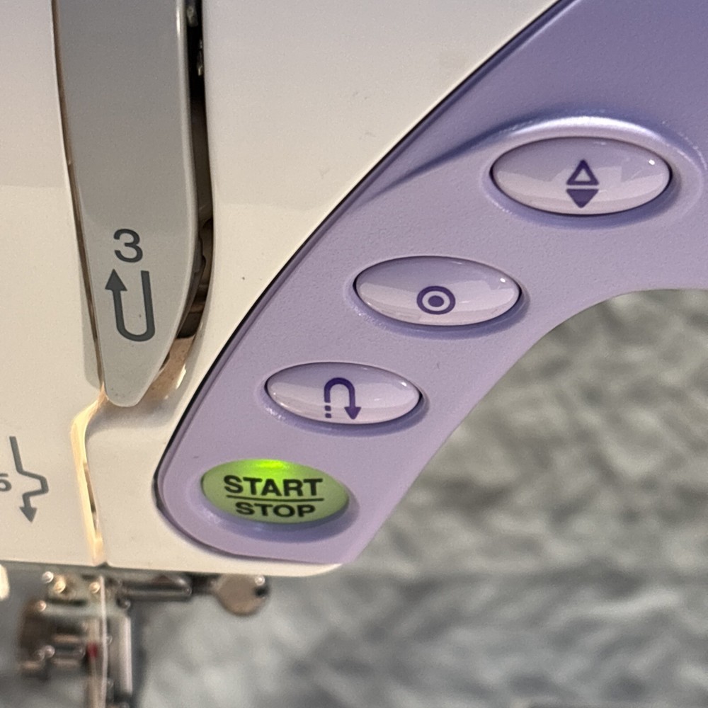 Janome Memory Craft 9500 Computerized Embroidery Sewing Machine MC9500 Tested