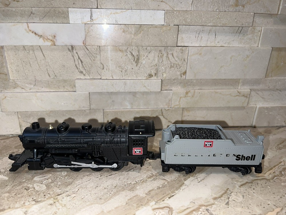 Shell Gasoline Promo Burlington Train Set 2 Piece HO