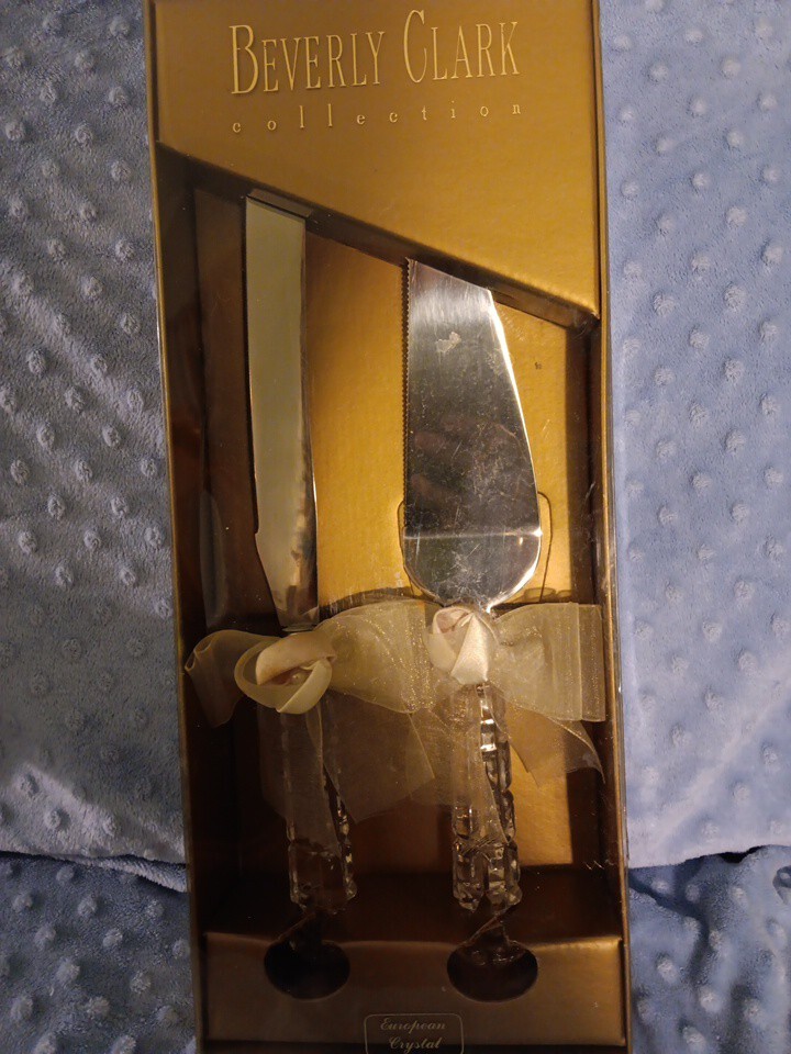 Beverly Clark Wedding Collection 2pc Gold Cake Knife & Server Set NIB
