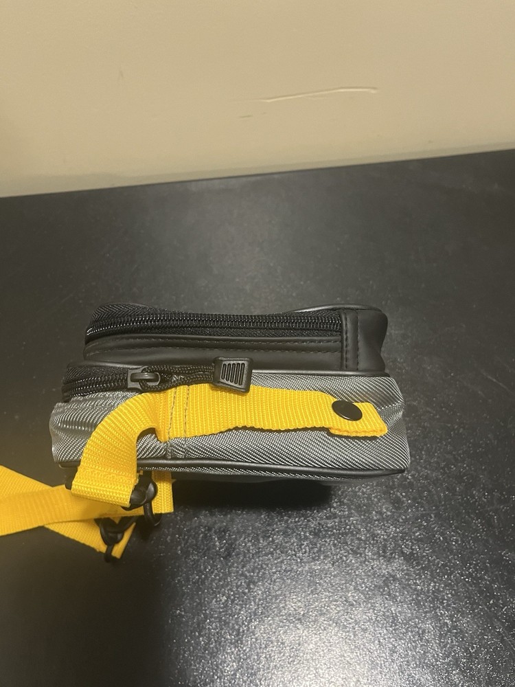 Vintage Case Logic CD Player Carrying Case & Storage Bag W Strap