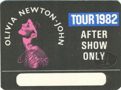 OLIVIA NEWTON-JOHN 1982 Backstage Pass ASO