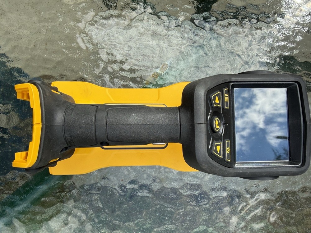 DEWALT-DCT419S1-Hand-Held-Scanner