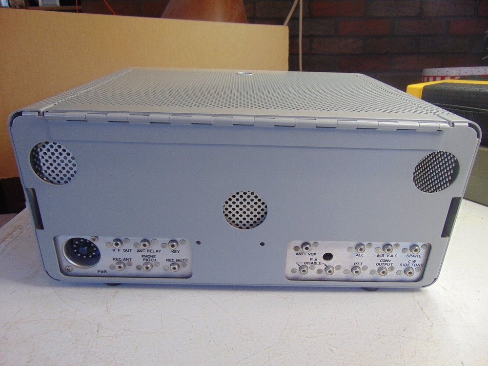 Collins 32S-1 Ham Radio Transmitter with Manual