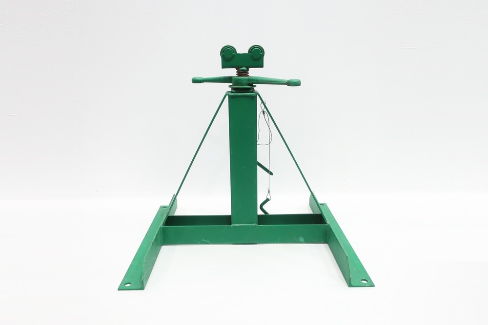 Greenlee 683 Screw Type Reel Stand