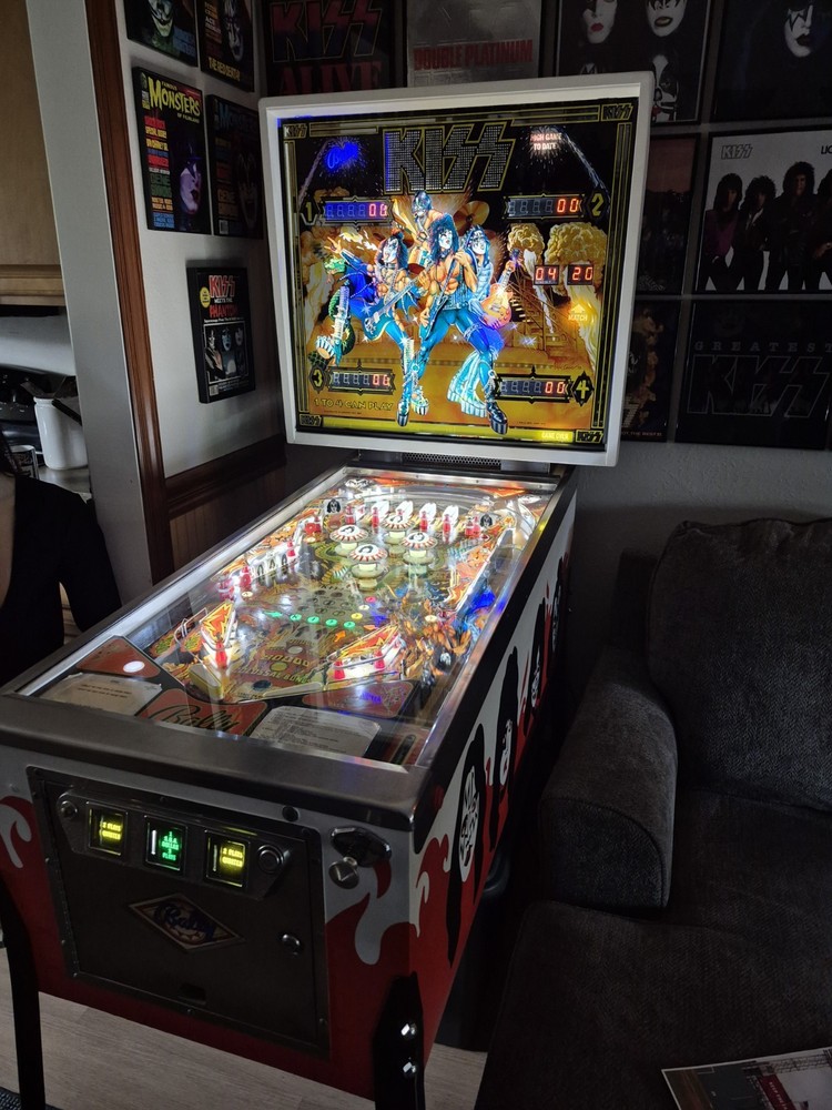Kiss Classic Pinball Machine