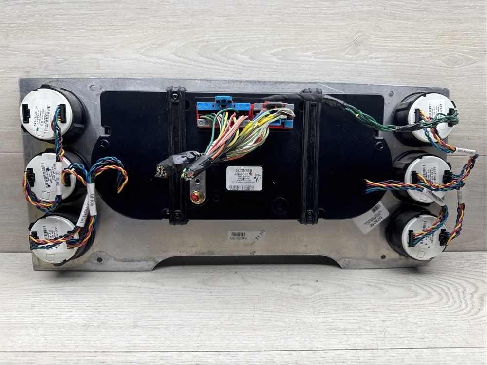 2014-2016 Freightliner CASCADIA Speedometer Instrument Cluster - Used