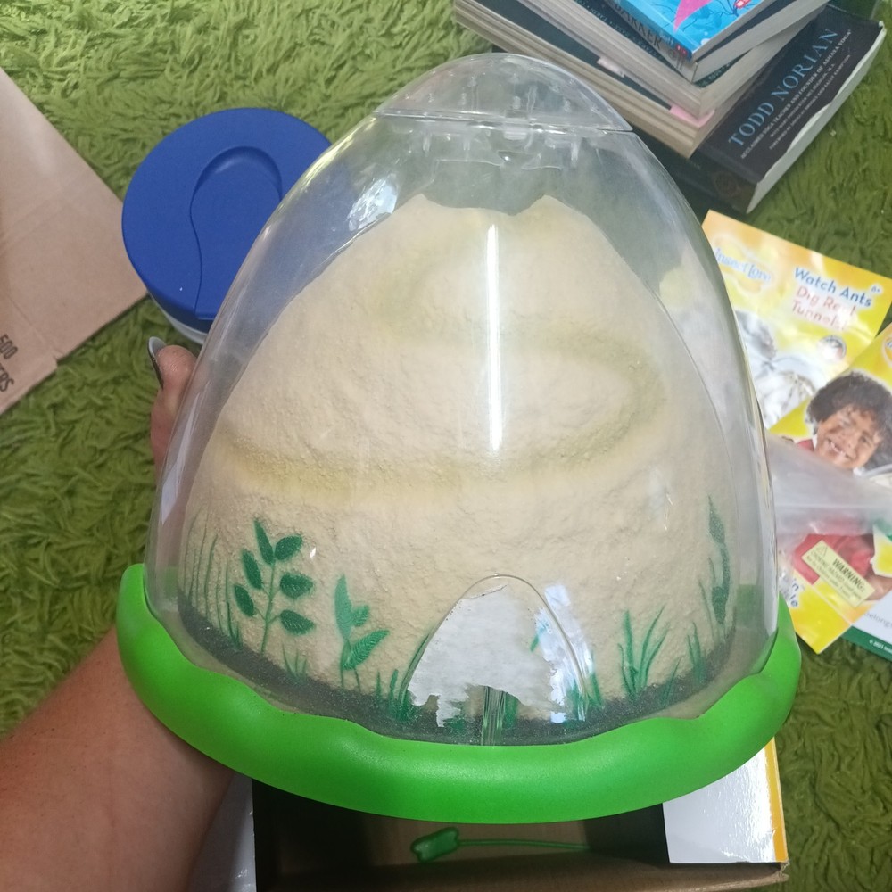 Insect Lore 2018 Ant Mountain Tunneling Kit