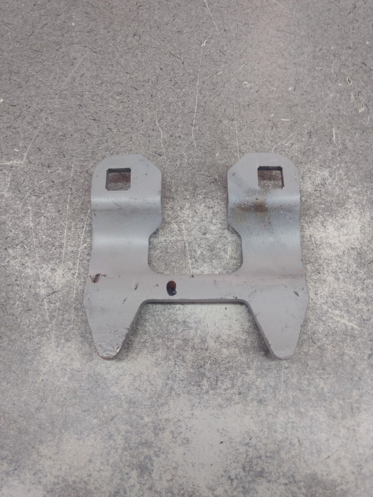 FQ251 HOLD DOWN CLIP