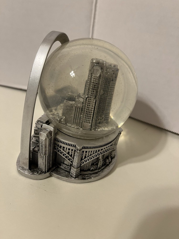 St Louis Arch Sno Globe