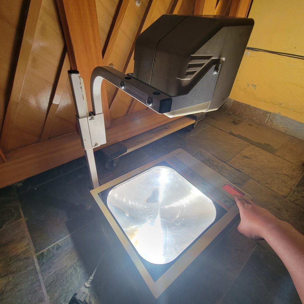 Vintage Apollo Eclipse AI 2000 Overhead Projector