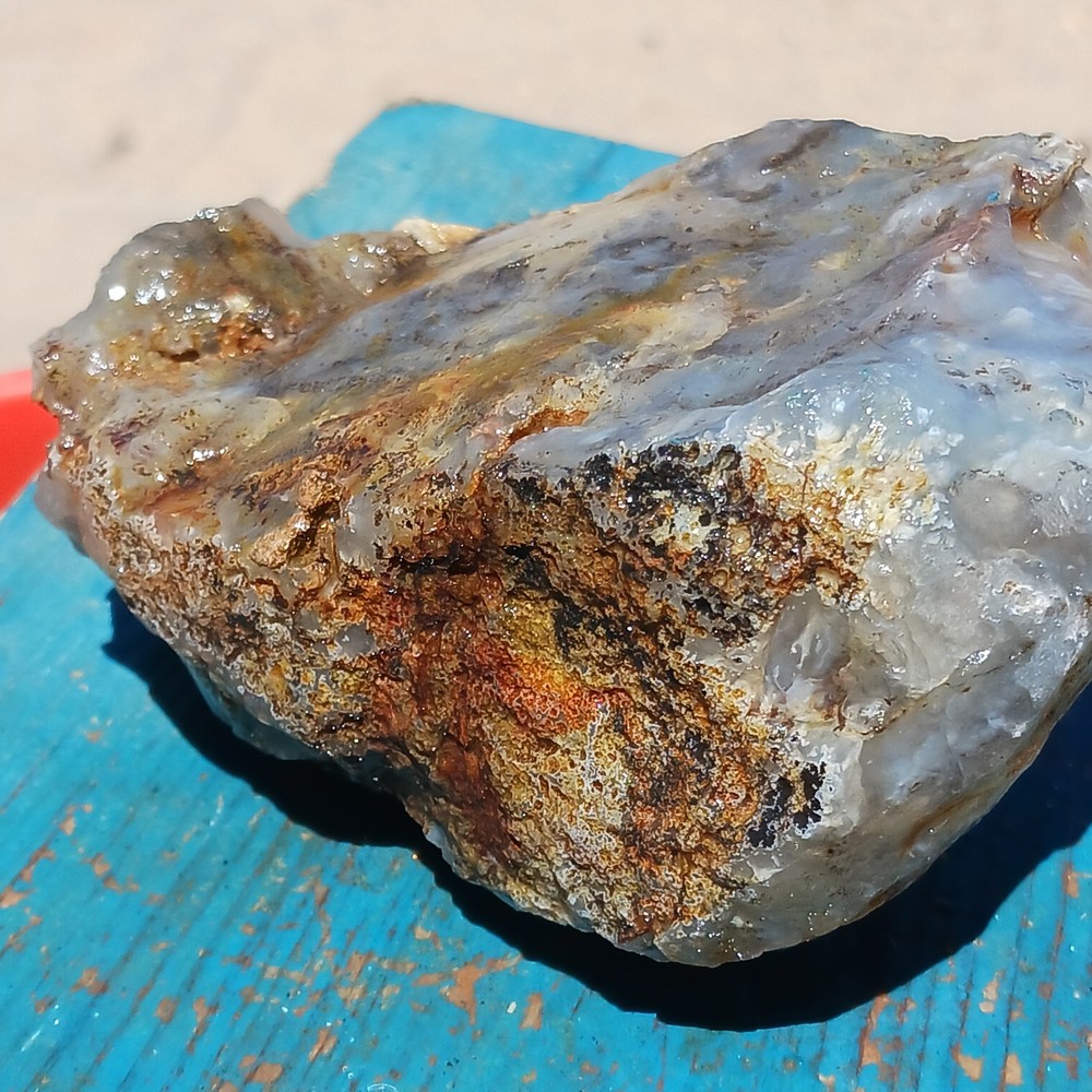 Blue Agate Potential For Slabbage And Cabbage Is Prevalent