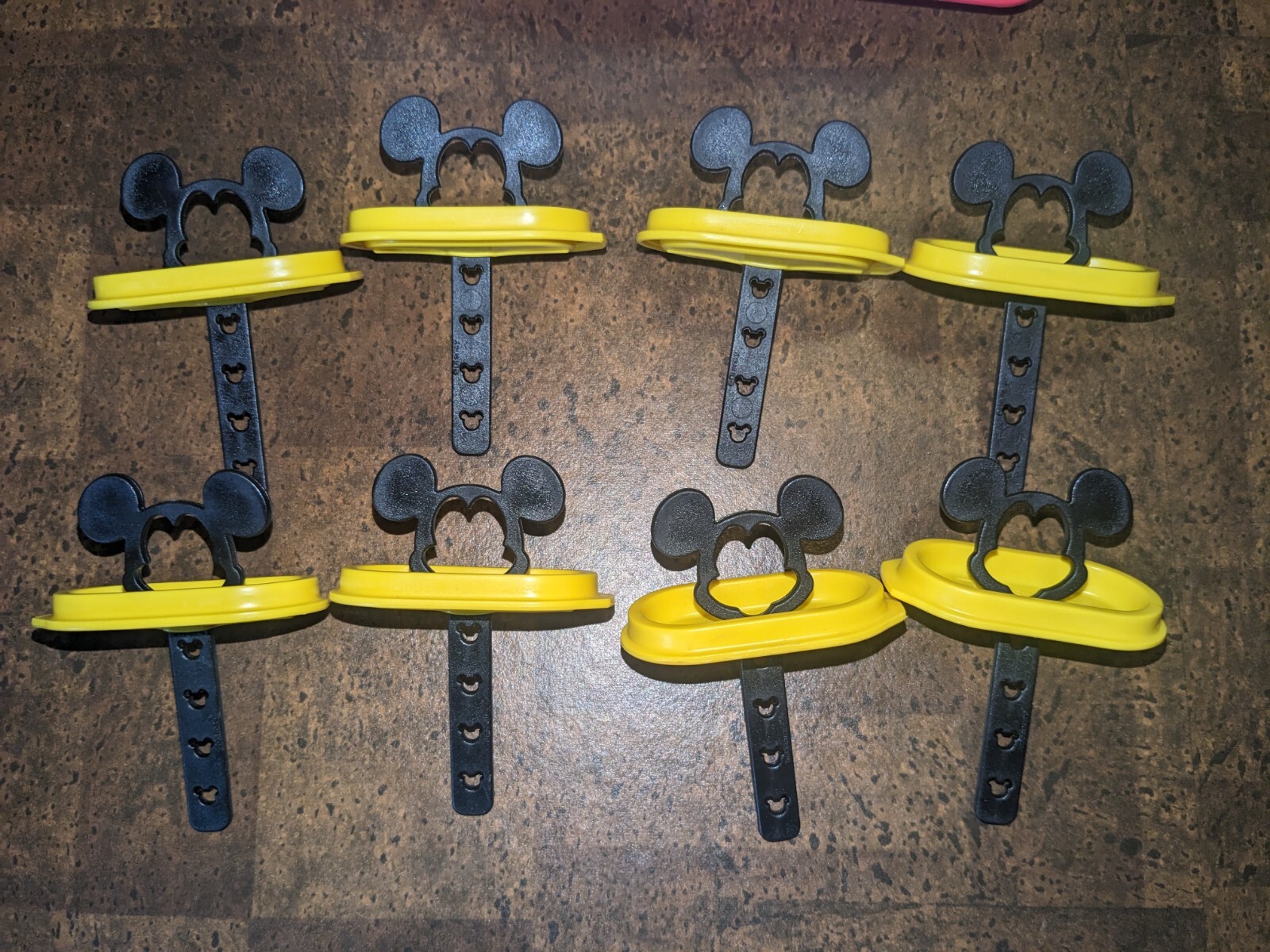 Tupperware Mickey Mouse Set 6 Ice Tups Ice Pop Makers Popsicle w instructions