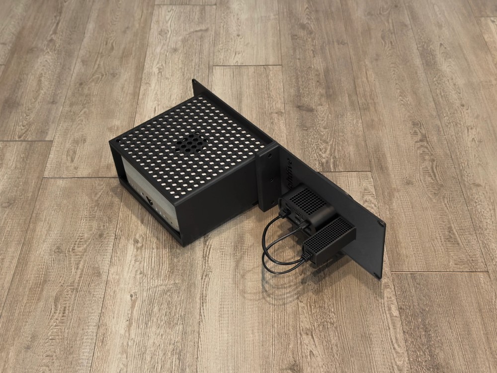 Mac Studio Rack Mount 3U with GL.iNet Comet Pro KVM Carbon Fiber Infused