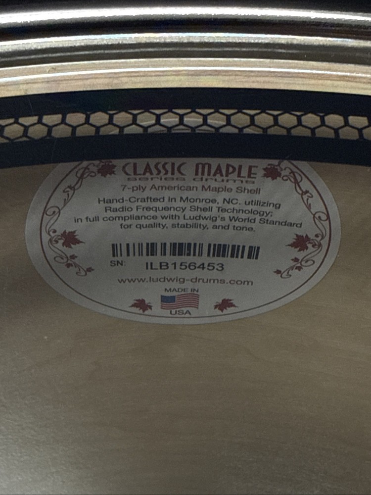 Ludwig Classic Maple 16x18” Floor Tom EXTRA NICE!!