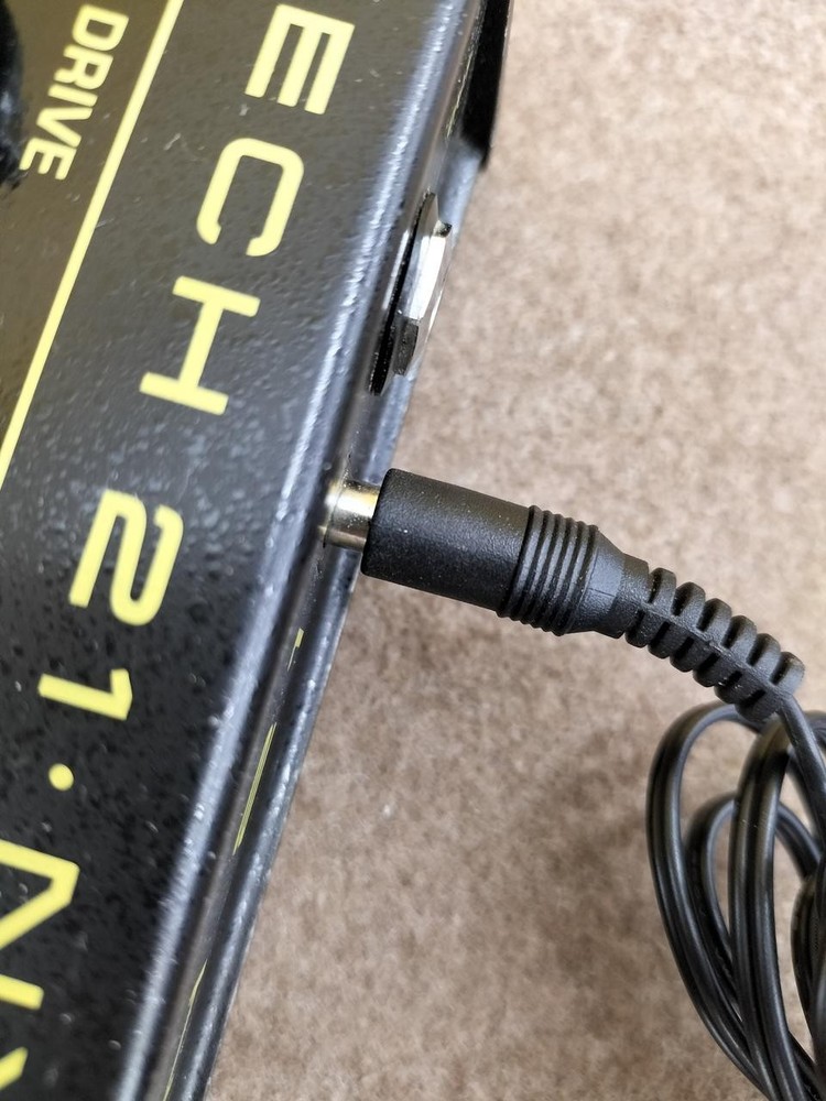 TECH21 SANS BASS DRIVER DI PROGRAM Prelifier