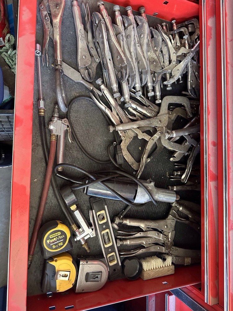 Snap on toolbox with tools, auto body￼