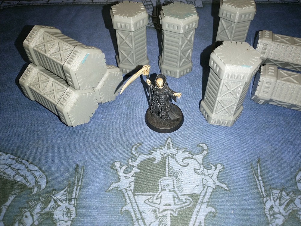 Warhammer 40k Terrain Canisters 9 pieces Interlocking/Stackable New