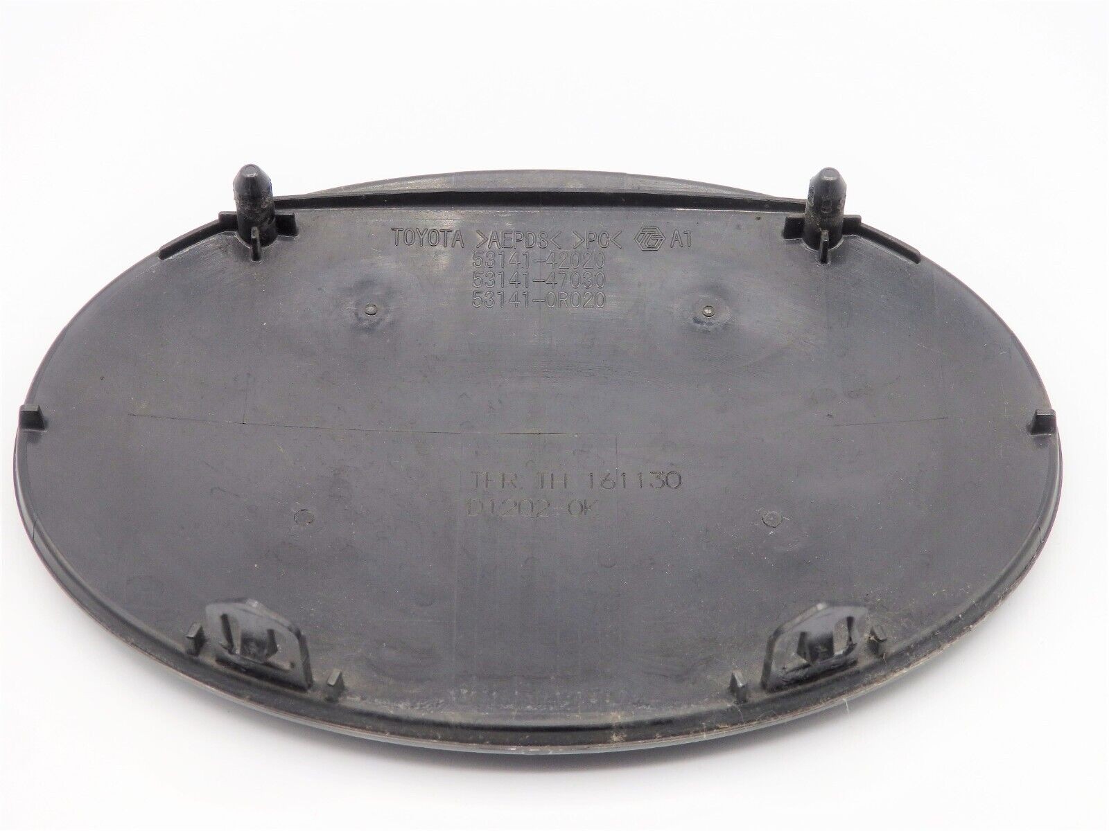 Toyota Corolla Front Grille Emblem Silver Logo Badge Fits 2016 2017 2018 2019